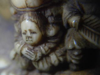 The boy Break the jar netsuke Norishige signed４