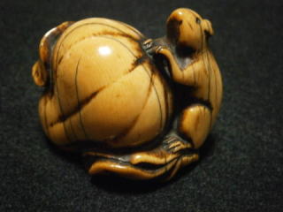 middle Edo period pumpkin and mouse netsuke