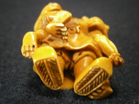 SHOKI THE DAMON KILLER AND TWO GOBLIN NETSUKE JPG09