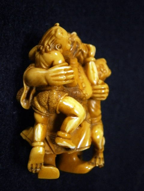 SHOKI THE DAMON KILLER AND TWO GOBLIN NETSUKE JPG03