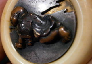 AKAEBISU-DOU PAGE OF KAGAMIBUTA MANJYU TYPE NETSUKE FIGURE OF CHINESE CHILD тȂ ]ˎ@@W\t@q̐}10